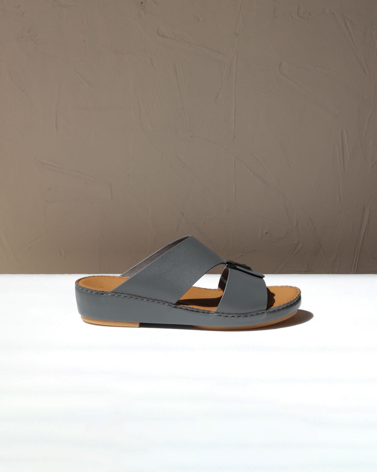 Madeo - Grey