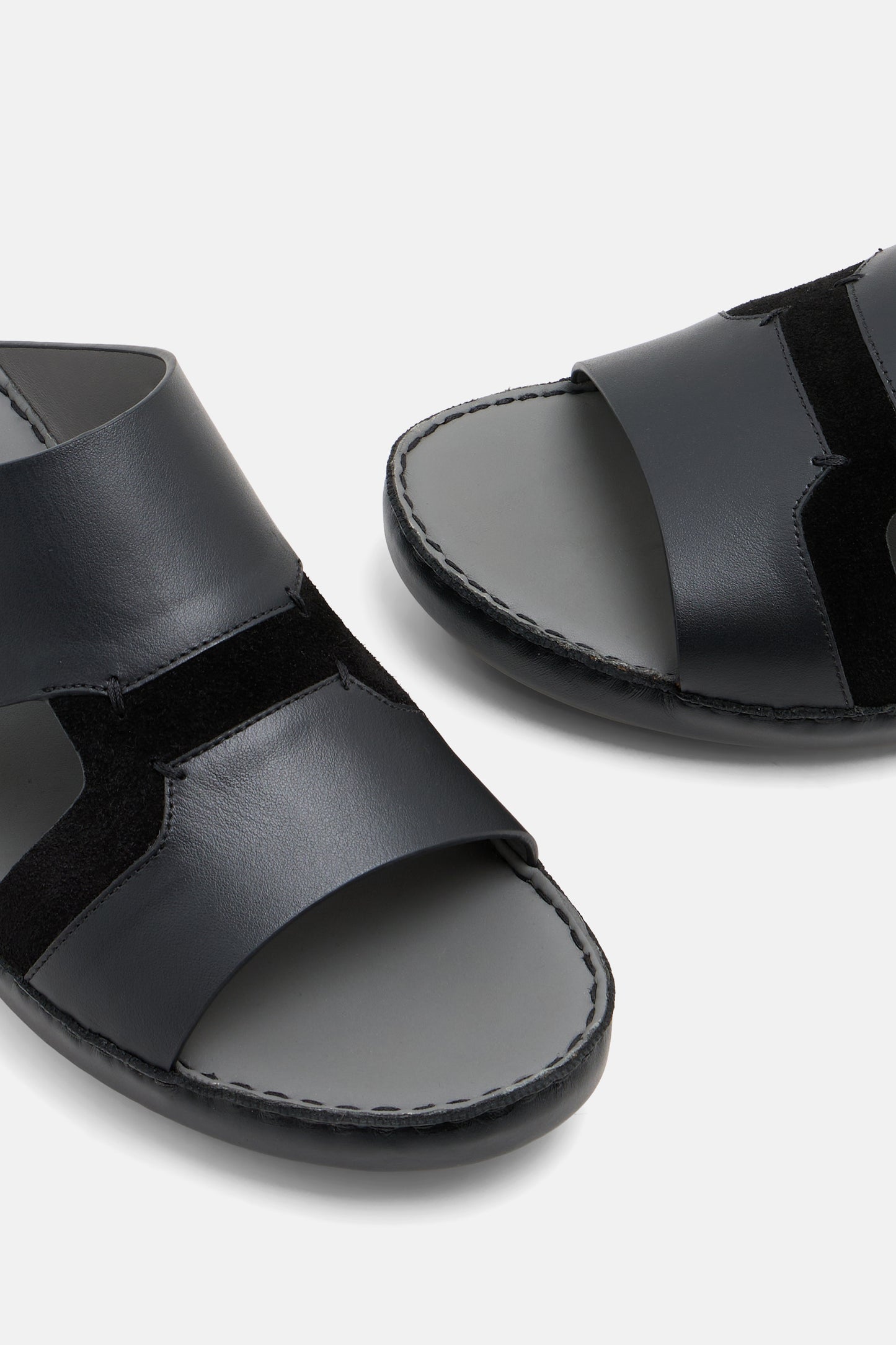 HERITAGE - BLACK
